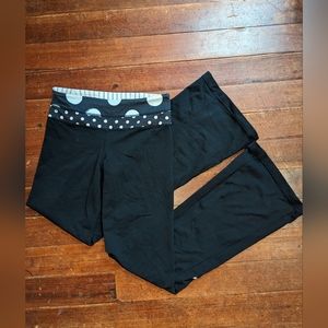 Lululemon yoga pants